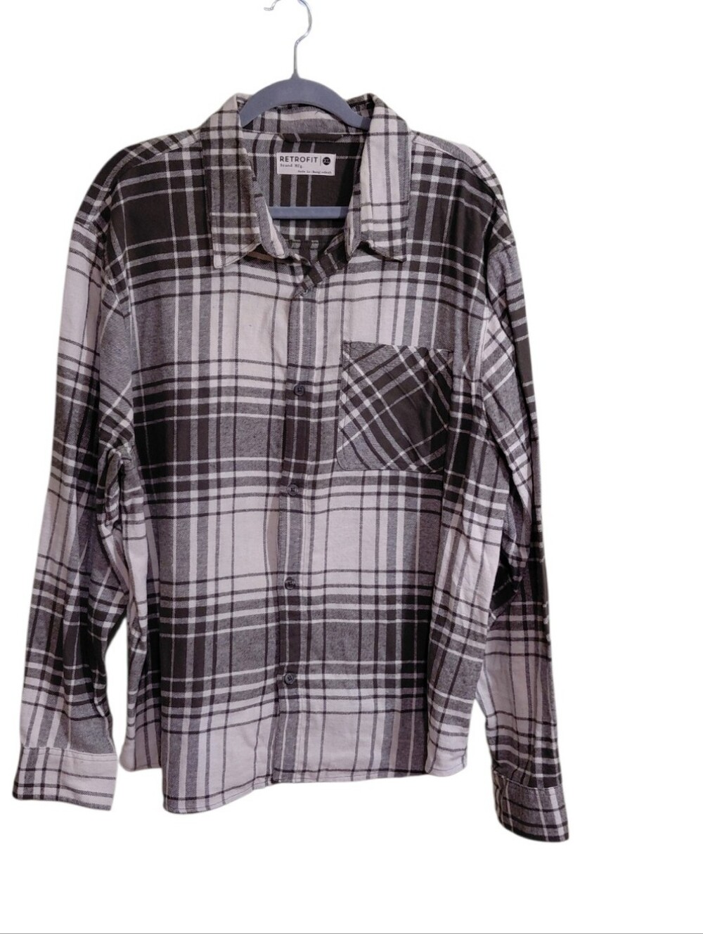 Retrofit Gray and White Plaid Button-Up Shirt
